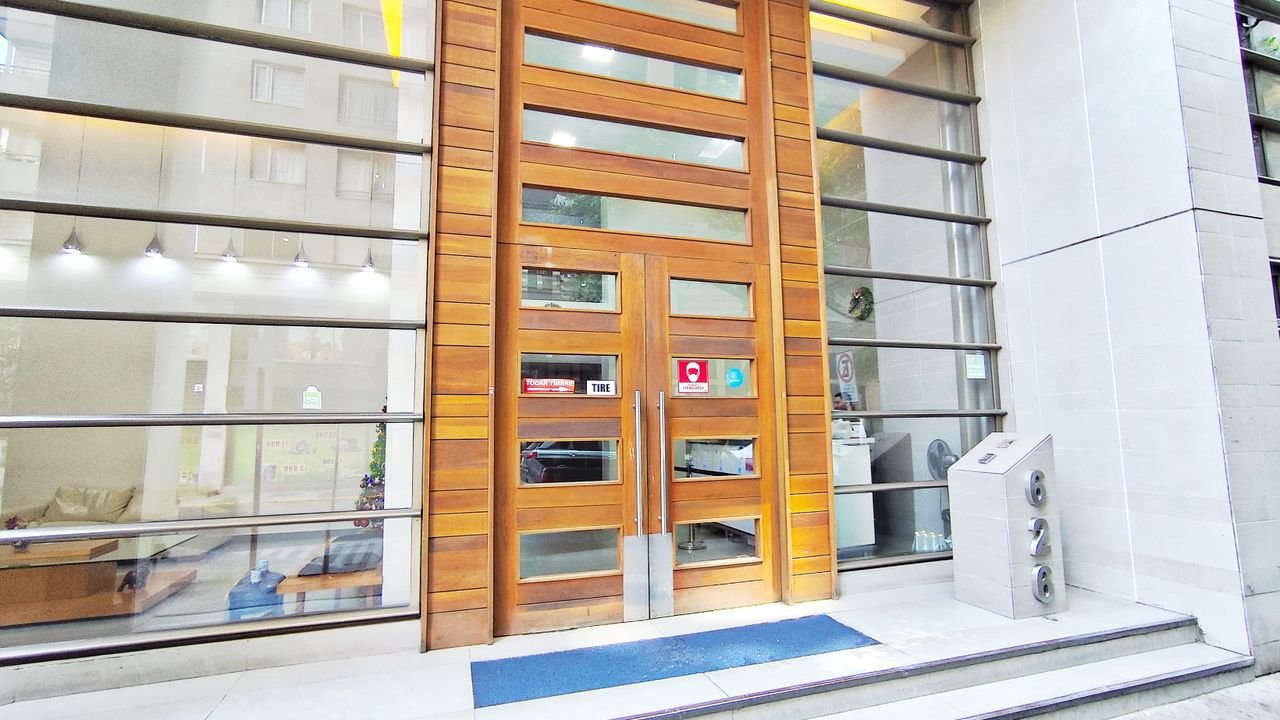 original_2B913125-1CDA-2001-7383-4411F3B24D8E-48366