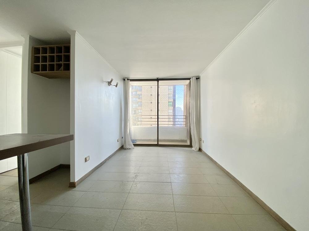 dpto en venta 2d1b santiago centro av matta con carmen (9)