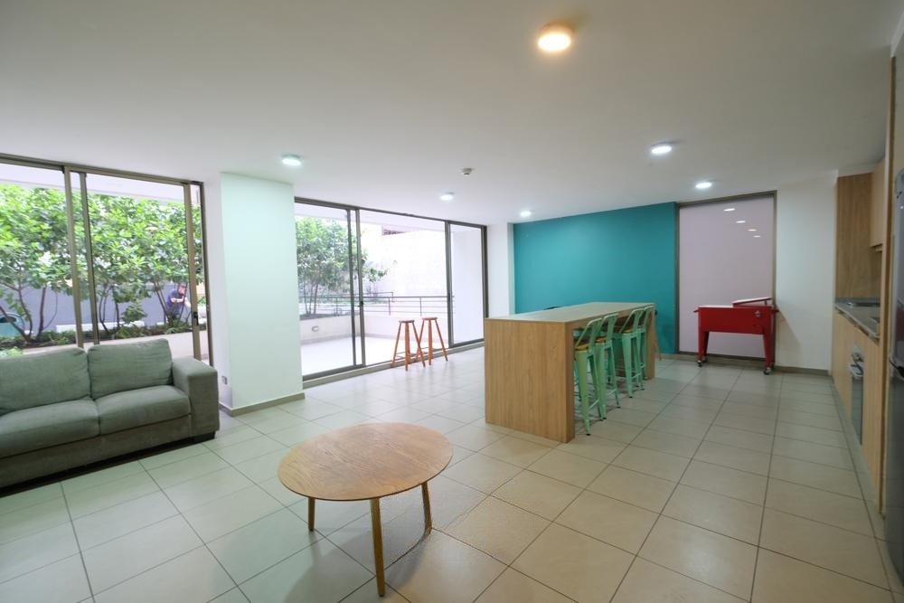 VENTA DEPARTAMENTO CON PATIO José Miguel Carrera 359, Santiago (13)