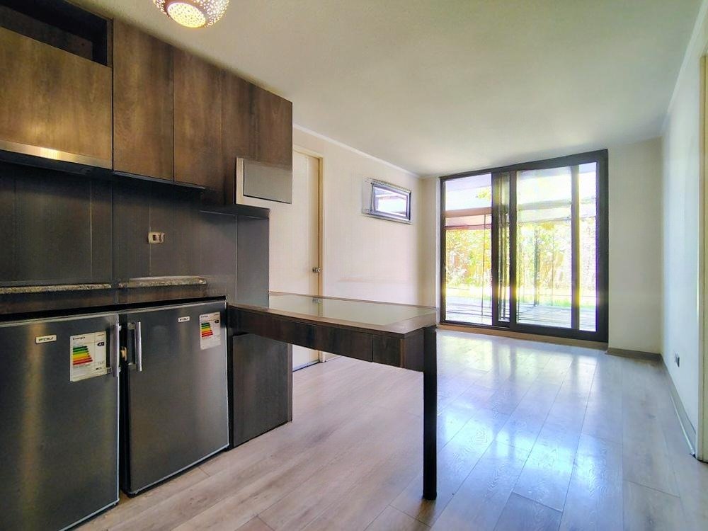 VENTA DEPARTAMENTO CON PATIO José Miguel Carrera 359, Santiago (18)