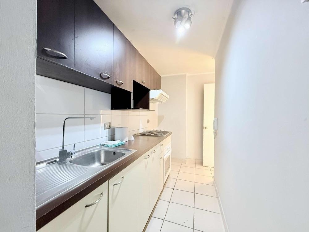 venta departamento 3 dormitorios con estacionamiento en santiago – portugal – metro irarrazaval (12)