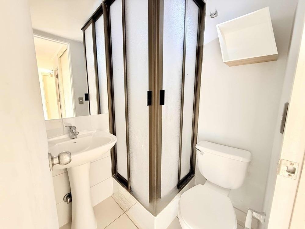 venta departamento 3 dormitorios con estacionamiento en santiago – portugal – metro irarrazaval (20)