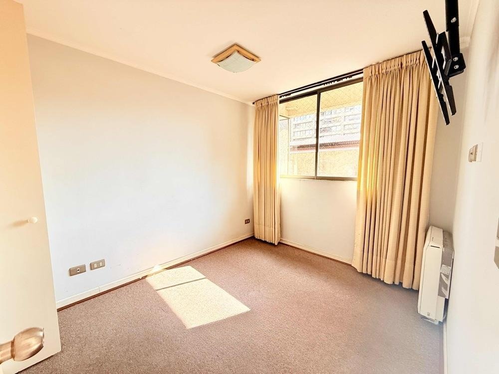 venta departamento 3 dormitorios con estacionamiento en santiago – portugal – metro irarrazaval (6)