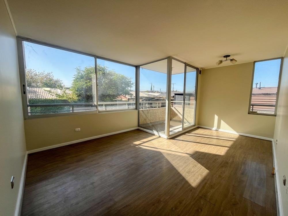 departamento en venta 3 dormitorios Fernández Albano – La Cisterna – Estacionamiento (1)