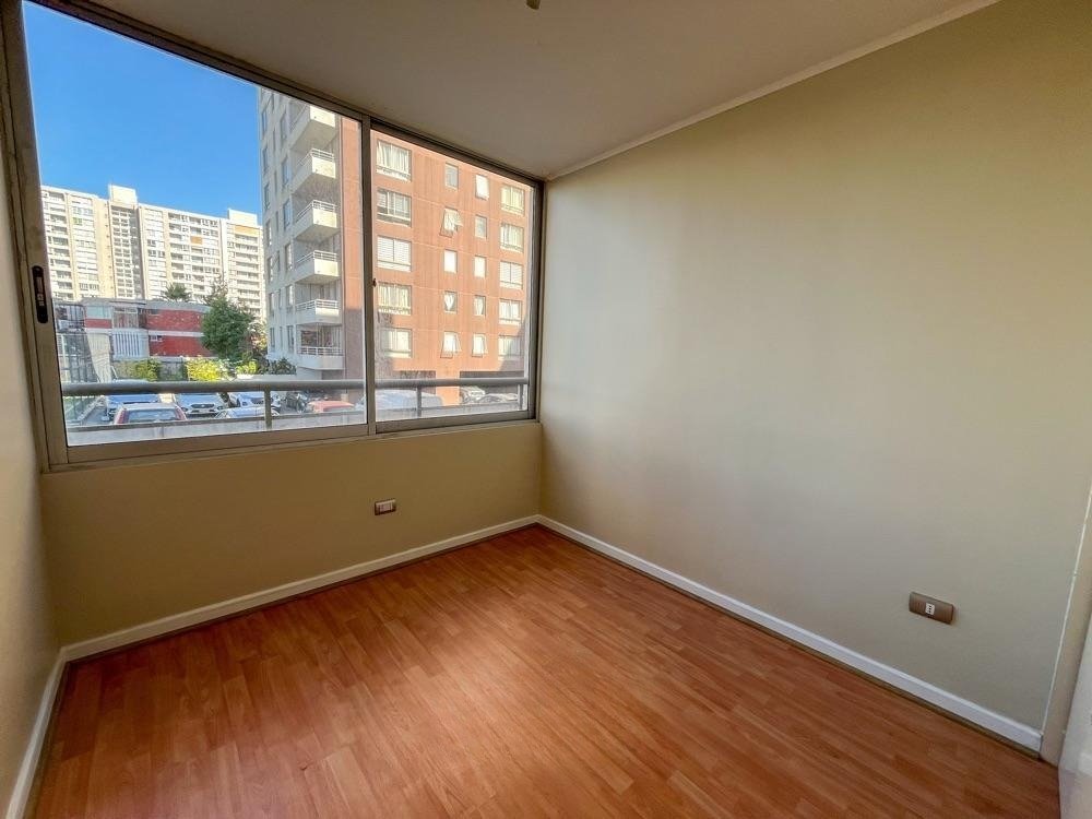 departamento en venta 3 dormitorios Fernández Albano – La Cisterna – Estacionamiento (13)
