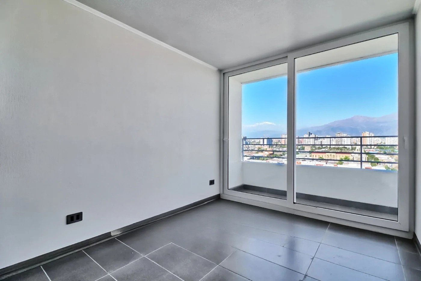 venta departamento 1 dormitorios con estacionamiento en santa rosa santiago centro (4)