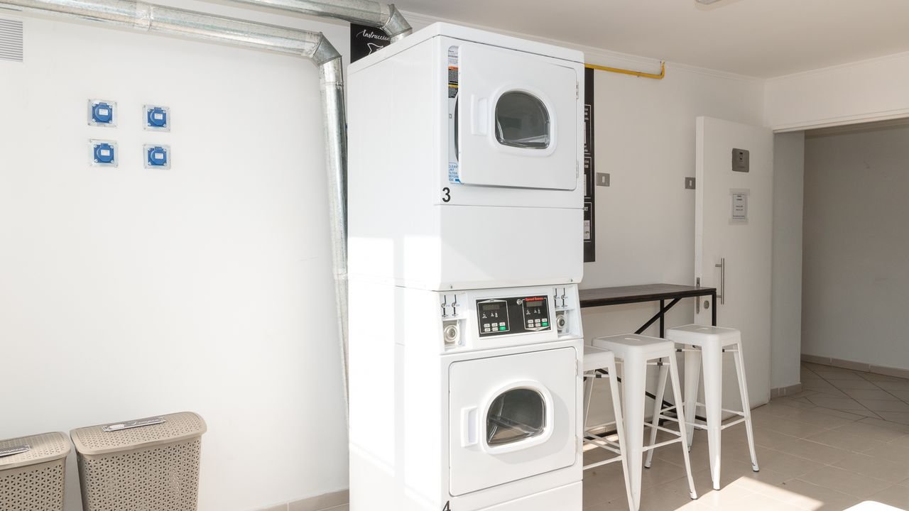 en venta departamento 2 dormitorios con estacionamiento – lo espejo – inversoractivo (13)