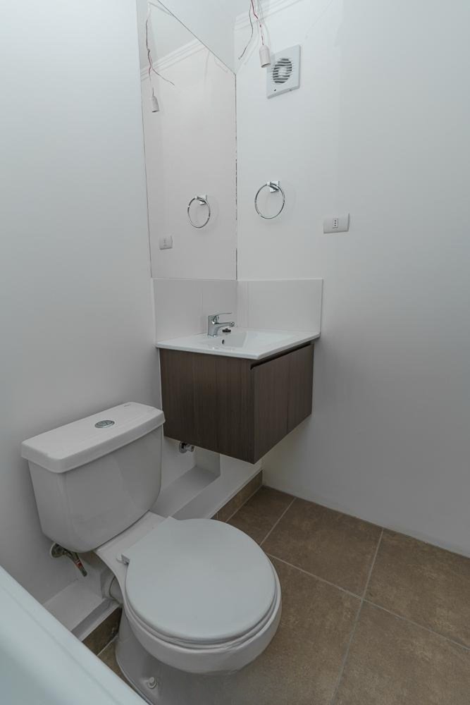 venta departamento 1 dormitorio con estacionamiento – estacion central – metro ecuador – inversoract (9)