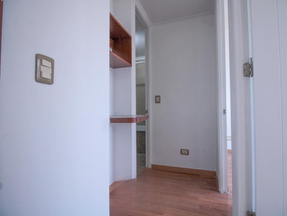 venta departamento en santiago 2 dormitorios con estacionamiento – tocornal (7)